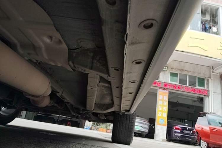 Used CHANGAN CS85 COUPE 2019 1.5T DCT Dynamic Version China VI Standard Right Side Sill