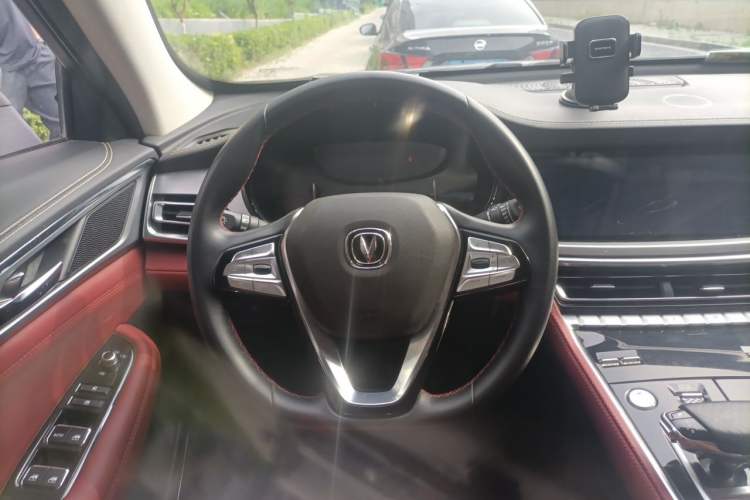 Used CHANGAN CS85 COUPE 2019 1.5T DCT Dynamic Version China VI Standard Steering Wheel