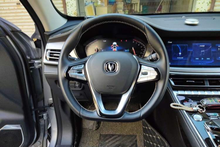 Used CHANGAN CS85 COUPE 2019 1.5T DCT Dynamic Version China VI Standard Steering Wheel