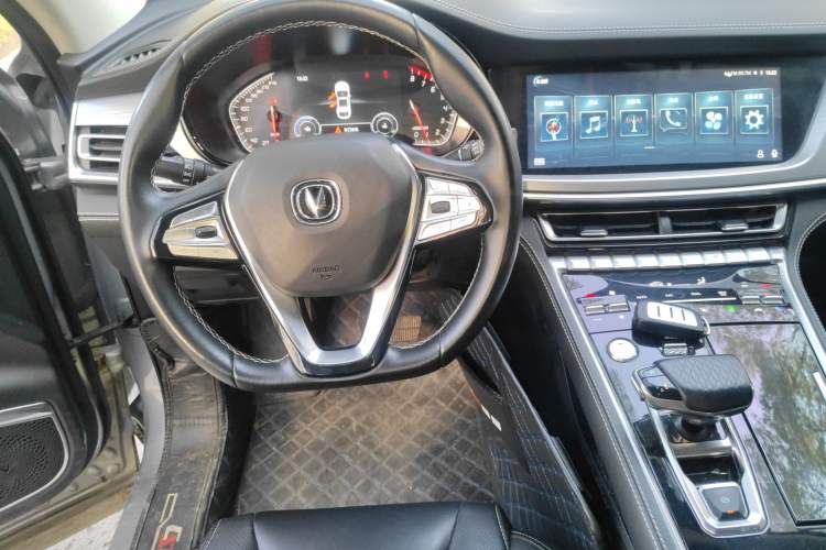 Used CHANGAN CS85 COUPE 2019 1.5T DCT Dynamic Version China VI Standard Steering Wheel