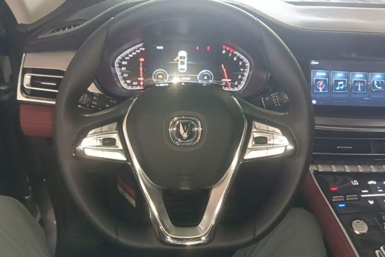 Used CHANGAN CS85 COUPE 2019 1.5T DCT Version China VI Standard Steering Wheel