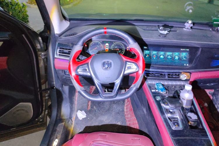 Used CHANGAN CS85 COUPE 2019 2.0T Automatic Smart Version China VI Standard Steering Wheel