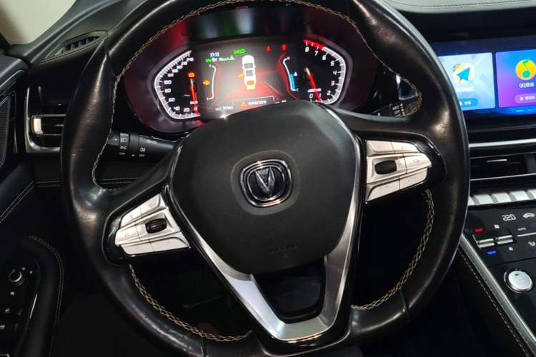 Used CHANGAN CS85 COUPE 2019 2.0T Automatic Luxury Edition China V Standard Steering Wheel