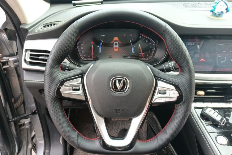 Used CHANGAN CS85 COUPE 2019 2.0T Automatic Version China V Standard Steering Wheel