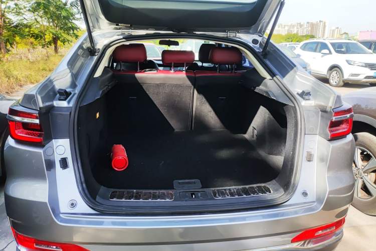 Used CHANGAN CS85 COUPE 2019 1.5T DCT Dynamic Version China VI Standard Trunk