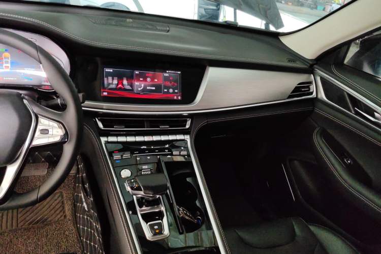 Used CHANGAN CS85 COUPE 2019 1.5T DCT Version China VI Standard Audio And AC Panel