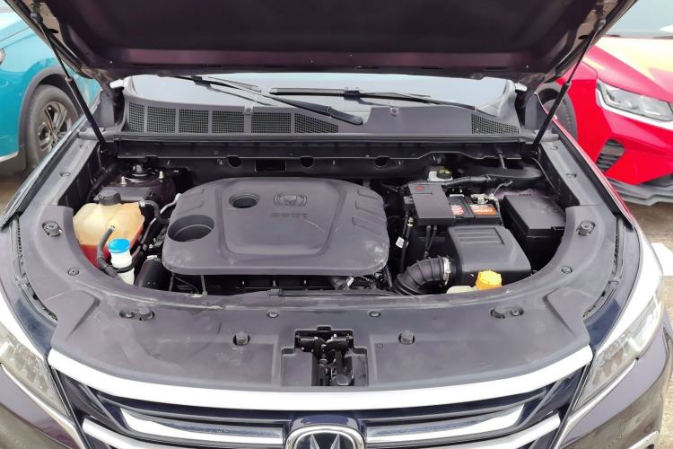 Used CHANGAN CS85 COUPE 2019 1.5T DCT Dynamic Version China VI Standard Engine Bay