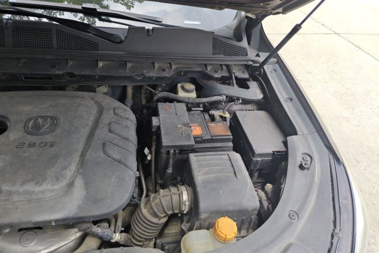 Used CHANGAN CS85 COUPE 2019 1.5T DCT Luxury Version China VI Standard Engine Bay Left