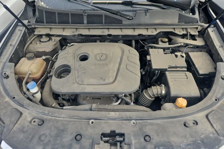 Used CHANGAN CS85 COUPE 2019 1.5T DCT Version China VI Standard Engine Bay