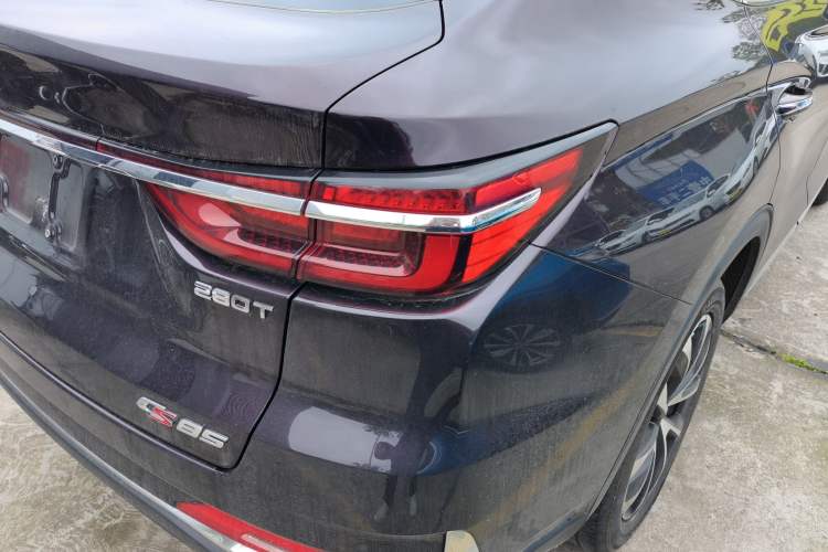 Used CHANGAN CS85 COUPE 2019 1.5T DCT Dynamic Version China VI Standard Exterior 3
