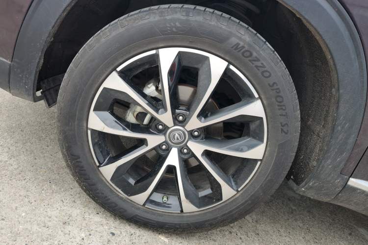 Used CHANGAN CS85 COUPE 2019 1.5T DCT Dynamic Version China VI Standard Exterior 4