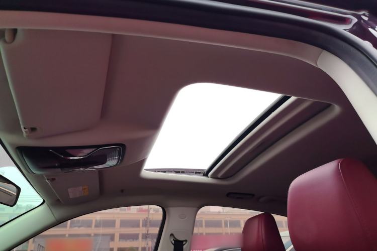 Used CHANGAN CS85 COUPE 2019 1.5T DCT Dynamic Version China VI Standard Headliner