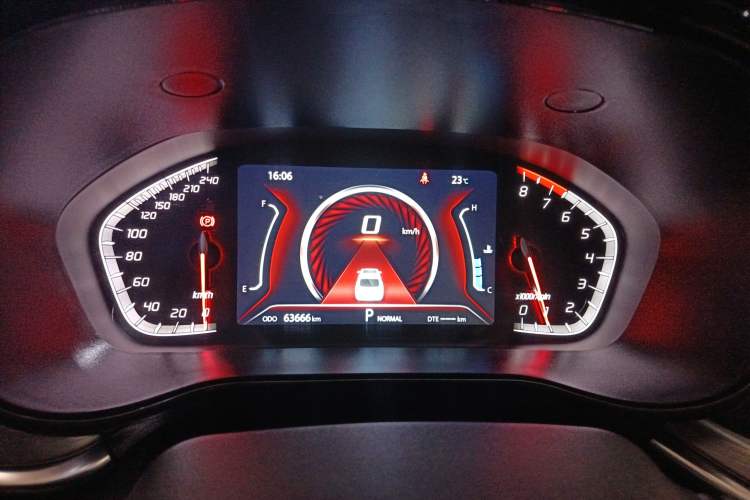 Used CHANGAN CS85 COUPE 2019 1.5T DCT Version China VI Standard Instrument Cluster