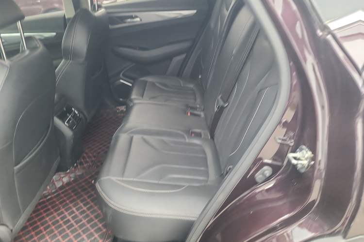 Used CHANGAN CS85 COUPE 2019 1.5T DCT Dynamic Version China VI Standard Interior 1