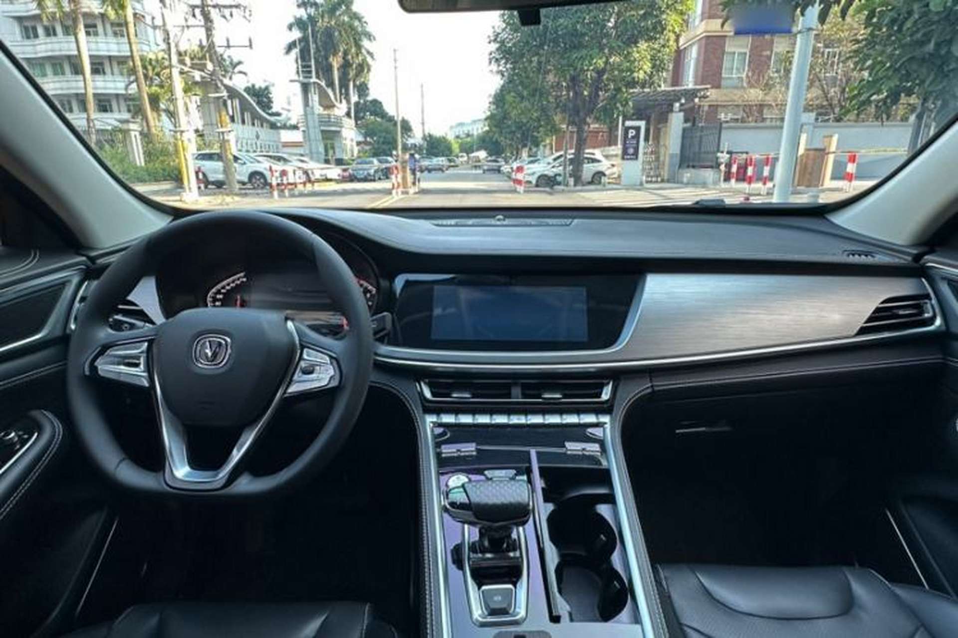 Used CHANGAN CS85 COUPE 2019 1.5T DCT Version China VI Standard Interior 6