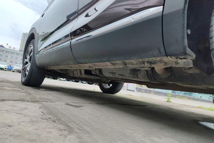 Used CHANGAN CS85 COUPE 2019 1.5T DCT Luxury Version China VI Standard Left Side Sill