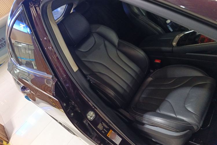 Used CHANGAN CS85 COUPE 2019 1.5T DCT Version China VI Standard Right Front Seat