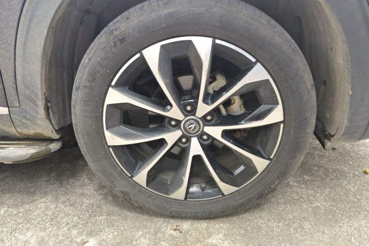 Used CHANGAN CS85 COUPE 2019 1.5T DCT Luxury Version China VI Standard Right Front Wheel Hub