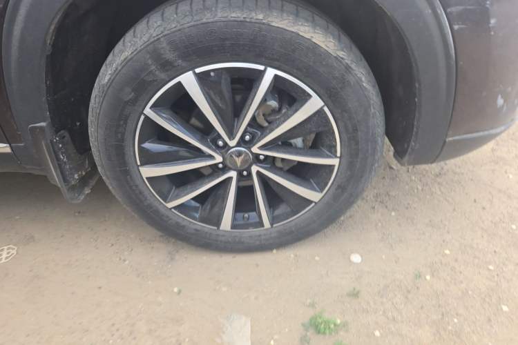 Used CHANGAN CS85 COUPE 2019 1.5T DCT Version China VI Standard Right Front Wheel Hub