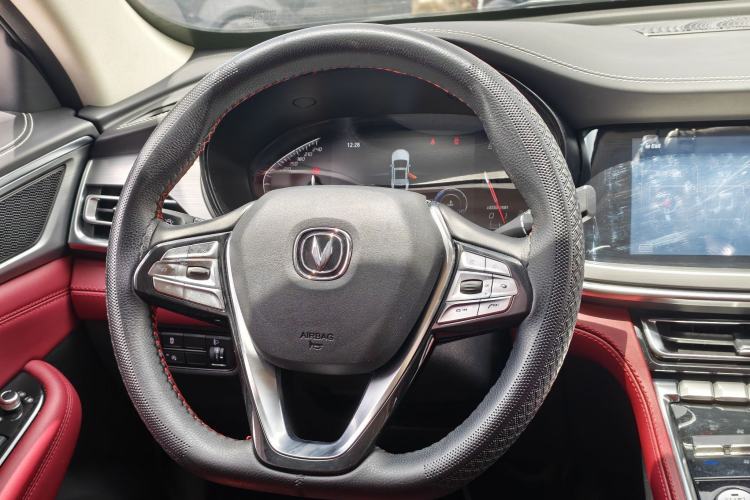 Used CHANGAN CS85 COUPE 2019 1.5T DCT Dynamic Version China VI Standard Steering Wheel