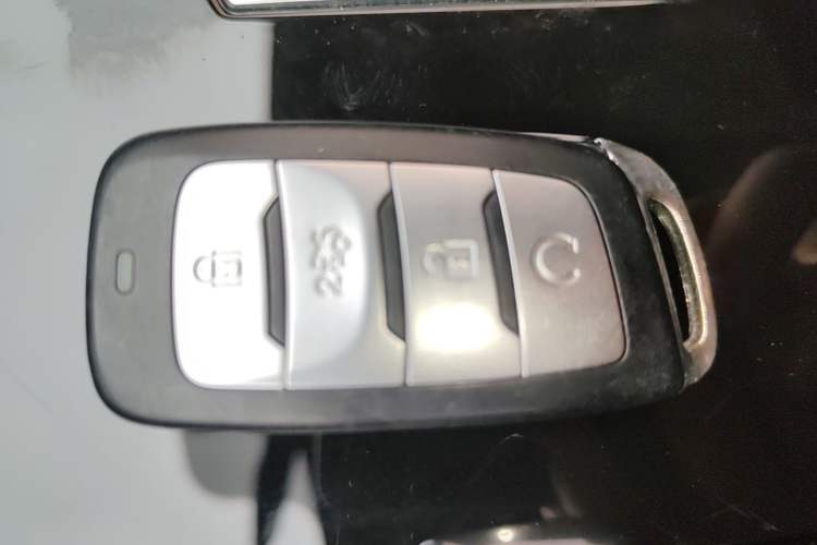 Used CHANGAN CS85 COUPE 2019 1.5T DCT Luxury Version China VI Standard Vehicle Key