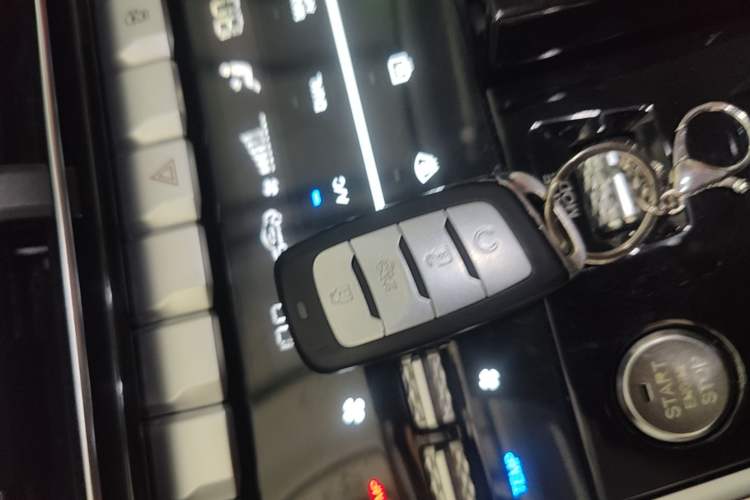 Used CHANGAN CS85 COUPE 2019 1.5T DCT Dynamic Version China VI Standard Vehicle Key