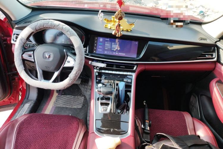 Used CHANGAN CS85 COUPE 2019 2.0T Automatic Smart Version China VI Standard Center Console