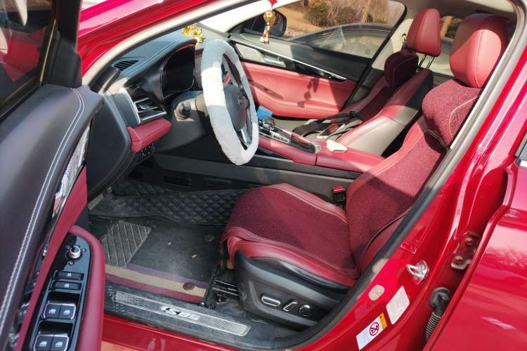 Used CHANGAN CS85 COUPE 2019 2.0T Automatic Smart Version China VI Standard Driver Seat