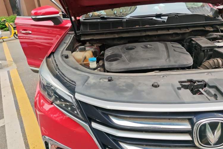 Used CHANGAN CS85 COUPE 2019 1.5T DCT Version China VI Standard Engine Bay Right