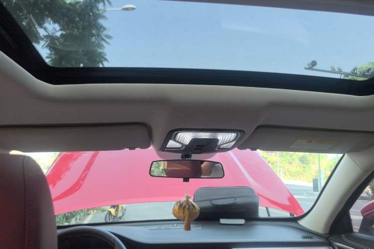 Used CHANGAN CS85 COUPE 2019 1.5T DCT Dynamic Version China VI Standard Headliner