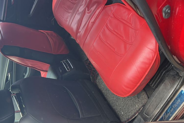 Used CHANGAN CS85 COUPE 2019 2.0T Automatic Luxury Edition China VI Standard Interior 3