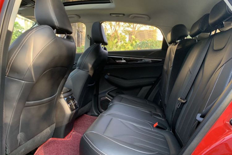 Used CHANGAN CS85 COUPE 2019 2.0T Automatic Luxury Edition China V Standard Interior 4