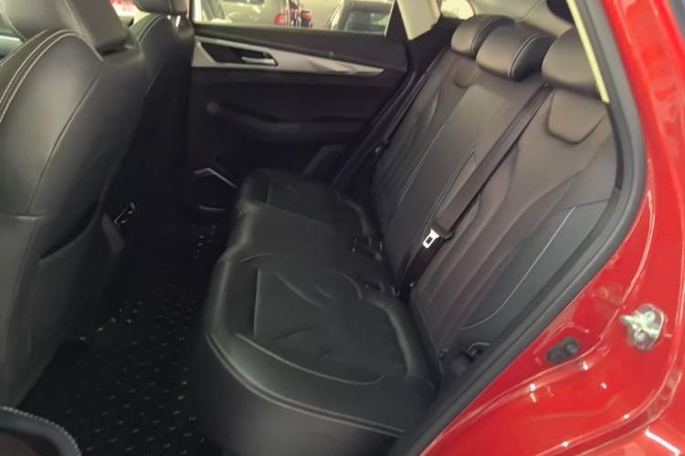Used CHANGAN CS85 COUPE 2019 1.5T DCT Version China VI Standard Left Rear Seat