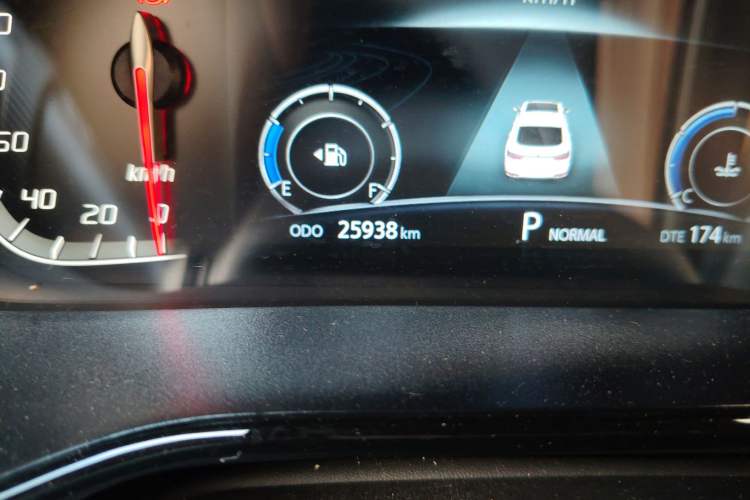 Used CHANGAN CS85 COUPE 2019 2.0T Automatic Version China V Standard Odometer Close Up