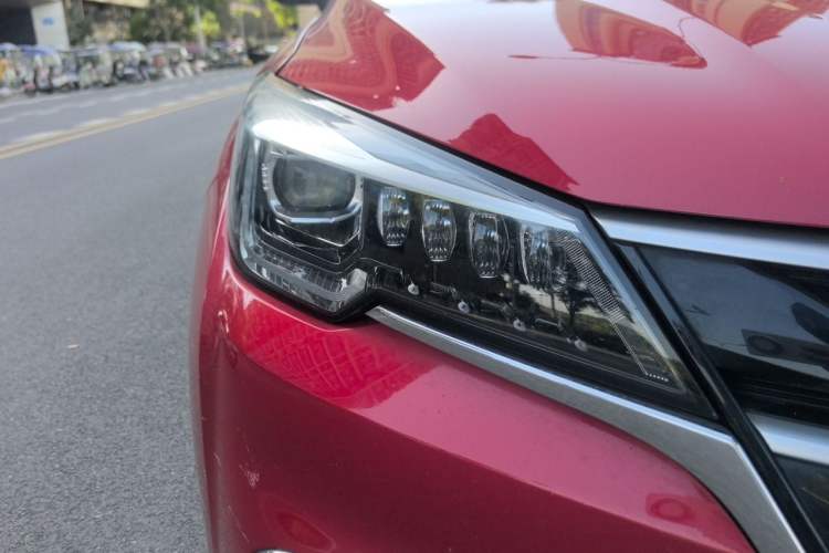 Used CHANGAN CS85 COUPE 2019 1.5T DCT Dynamic Version China VI Standard Right Front Headlight