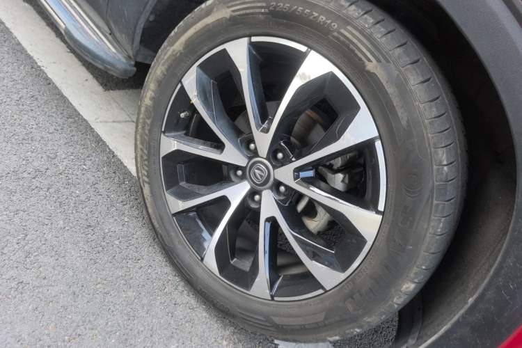 Used CHANGAN CS85 COUPE 2019 1.5T DCT Dynamic Version China VI Standard Right Front Wheel Hub