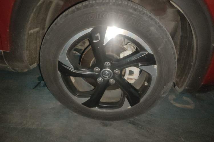 Used CHANGAN CS85 COUPE 2019 2.0T Automatic Luxury Edition China VI Standard Right Front Wheel Hub