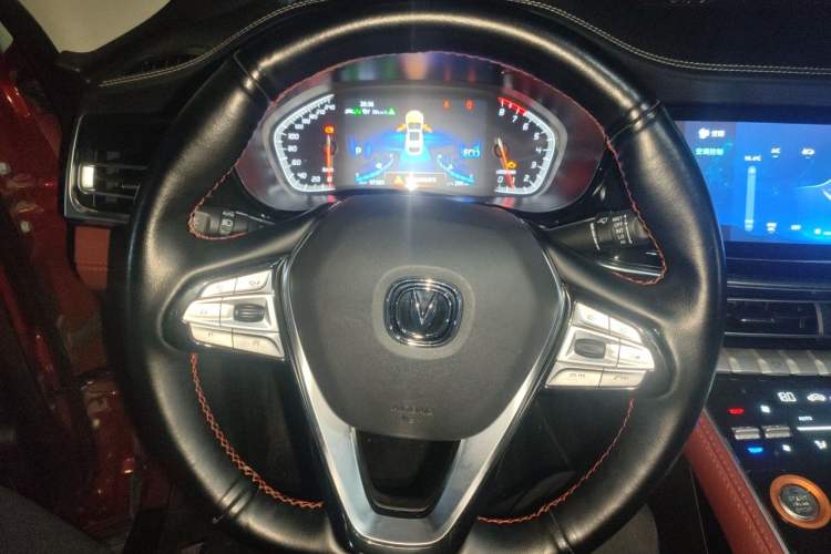 Used CHANGAN CS85 COUPE 2019 2.0T Automatic Luxury Edition China VI Standard Steering Wheel