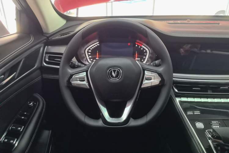 Used CHANGAN CS85 COUPE 2019 1.5T DCT Version China VI Standard Steering Wheel