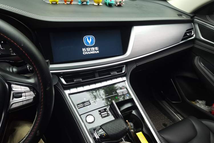 Used CHANGAN CS85 COUPE 2019 2.0T Automatic Version China V Standard Audio And AC Panel