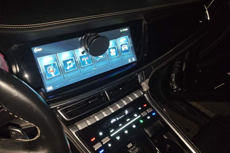 Used CHANGAN CS85 COUPE 2019 1.5T DCT Dynamic Version China VI Standard Audio And AC Panel