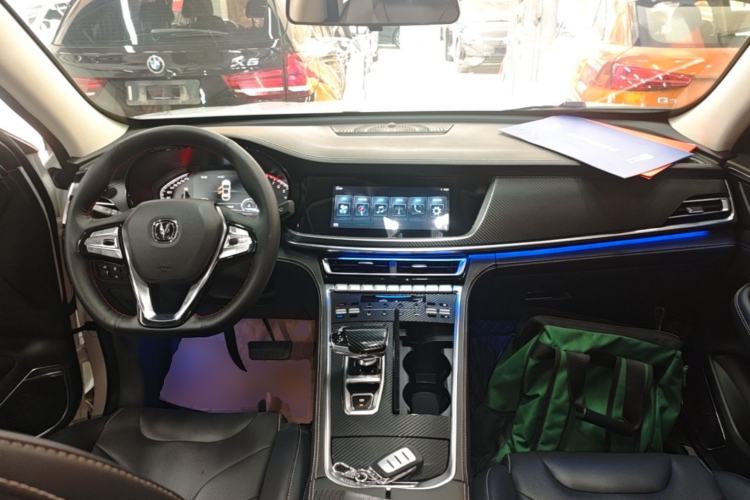 Used CHANGAN CS85 COUPE 2019 1.5T DCT Version China VI Standard Center Console