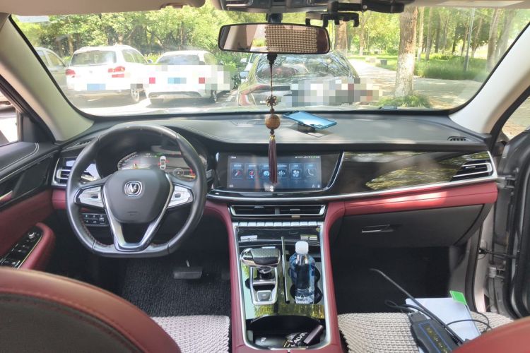 Used CHANGAN CS85 COUPE 2019 2.0T Automatic Luxury Edition China V Standard Center Console