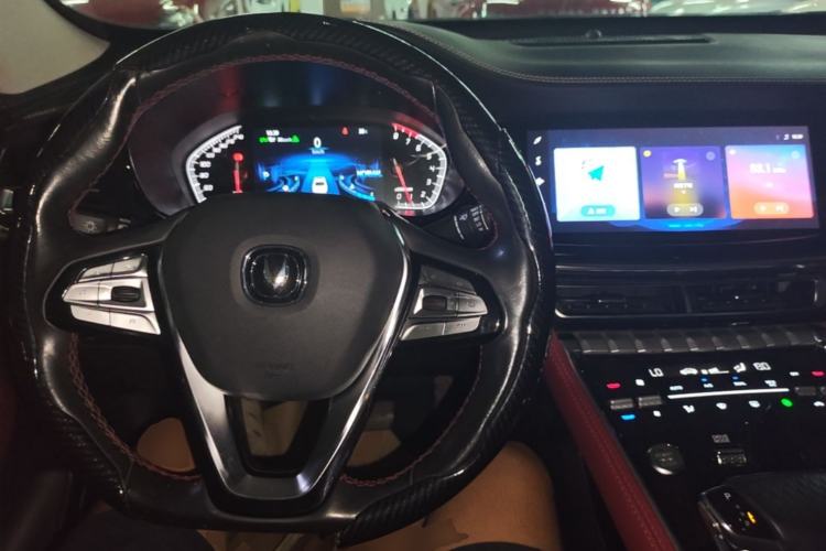 Used CHANGAN CS85 COUPE 2019 2.0T Automatic Luxury Edition China VI Standard Center Console