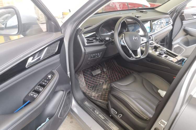 Used CHANGAN CS85 COUPE 2019 1.5T DCT Luxury Version China VI Standard Driver Seat