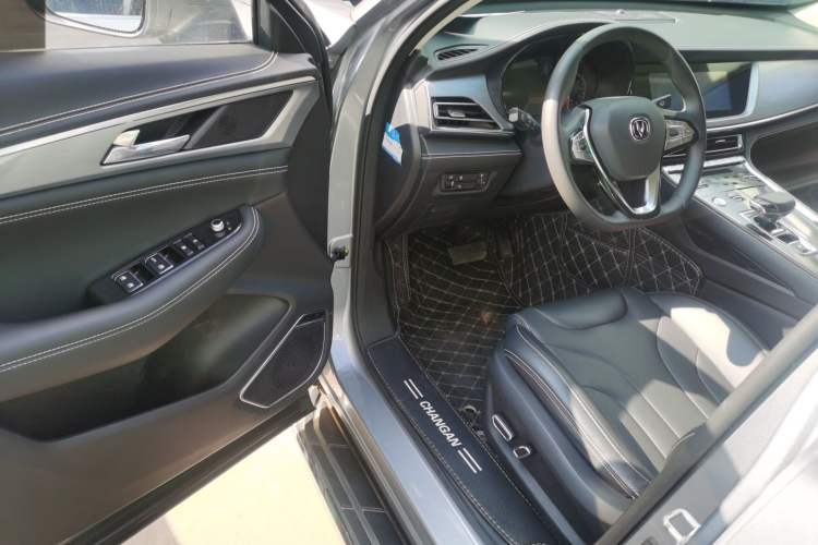 Used CHANGAN CS85 COUPE 2019 1.5T DCT Version China VI Standard Driver Seat