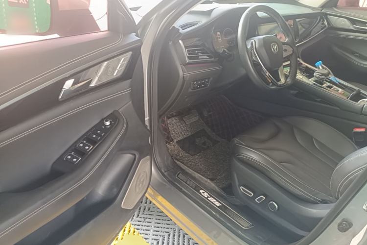 Used CHANGAN CS85 COUPE 2019 2.0T Automatic Smart Version China V Standard Driver Seat