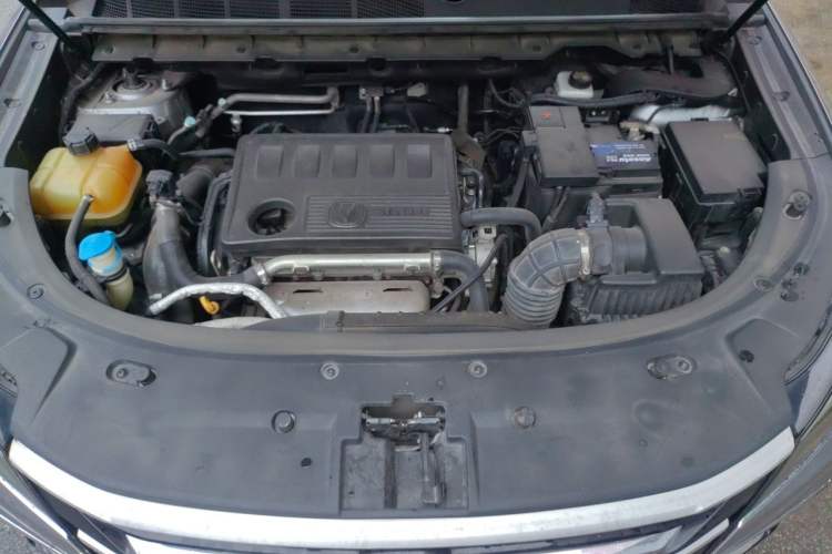 Used CHANGAN CS85 COUPE 2019 2.0T Automatic Version China VI Standard Engine Bay