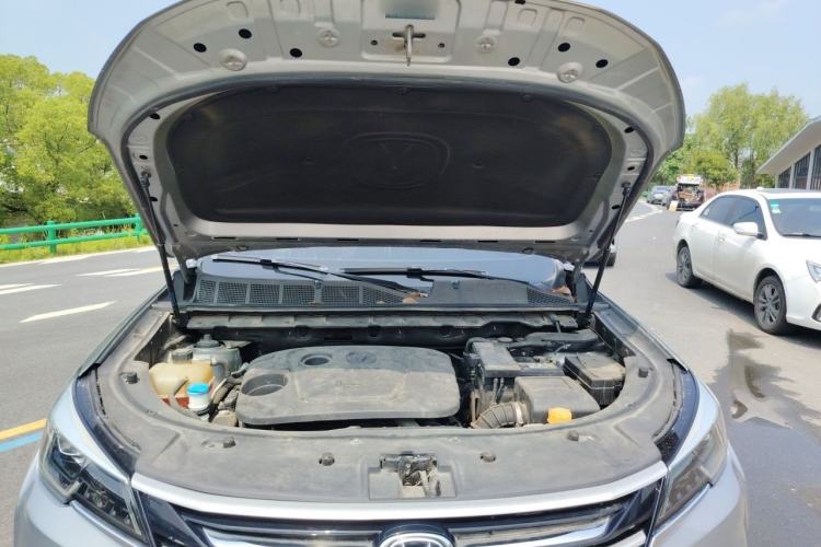 Used CHANGAN CS85 COUPE 2019 1.5T DCT Version China VI Standard Engine Bay