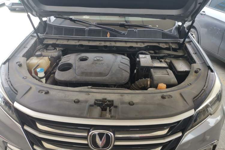 Used CHANGAN CS85 COUPE 2019 1.5T DCT Luxury Version China VI Standard Engine Bay